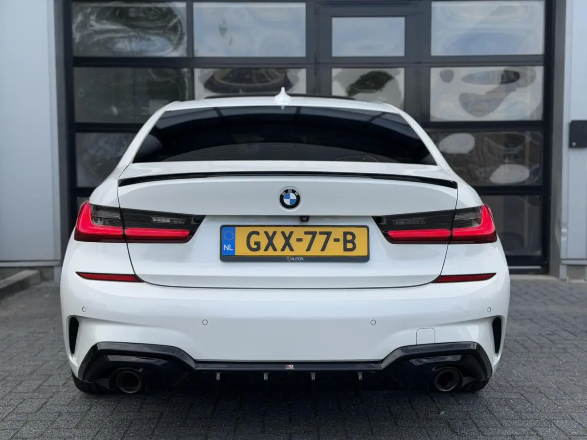 330e High Executive / M-Sport / Pano / LASER / L