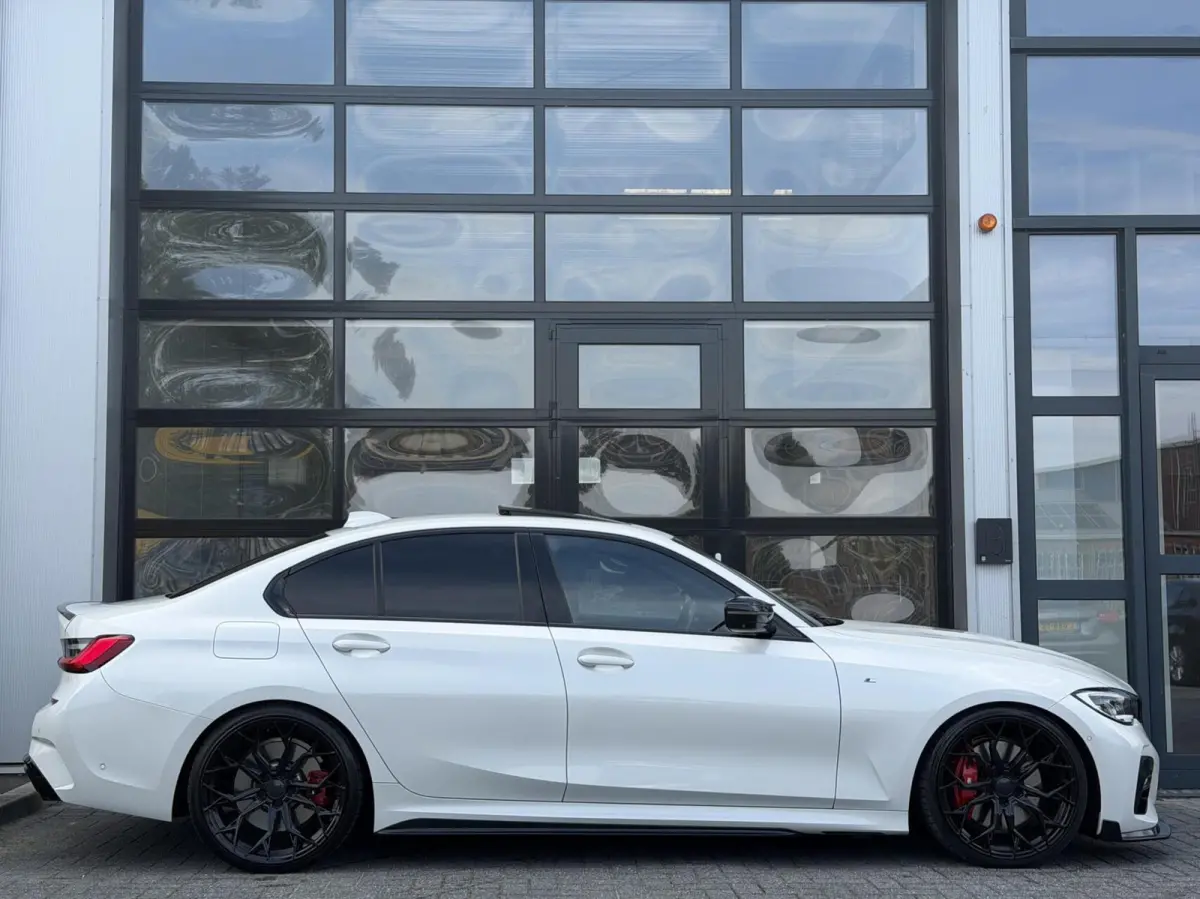 330e High Executive / M-Sport / Pano / LASER / L