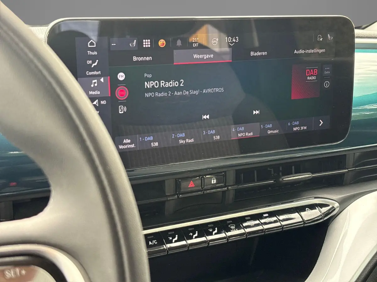 Icon 42 kWh | Navigatie | Stoelverwarming | Parkeersensoren Voor + achter | Camera | Apple carplay/Andoird Auto |