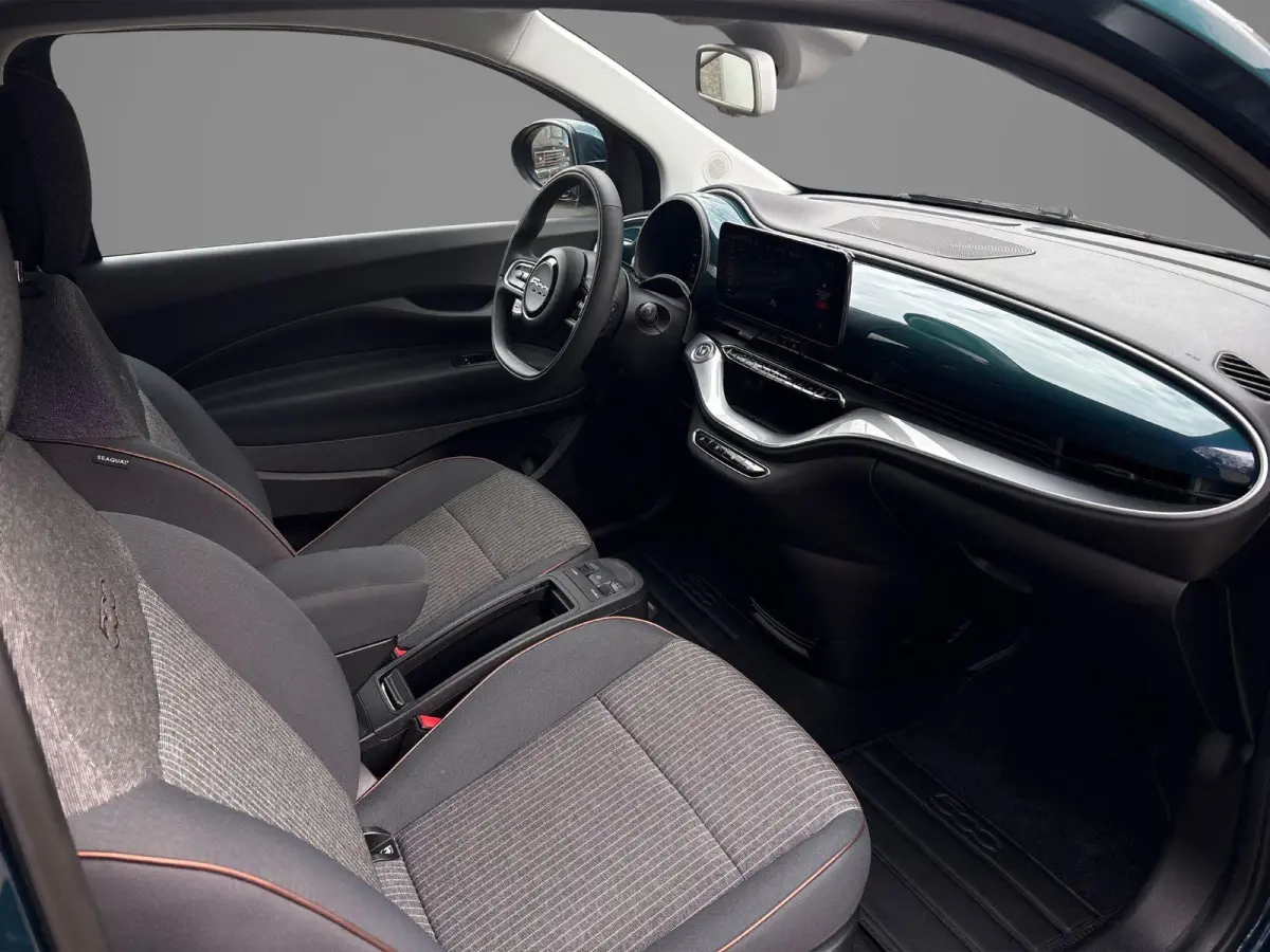 Icon 42 kWh | Navigatie | Stoelverwarming | Parkeersensoren Voor + achter | Camera | Apple carplay/Andoird Auto |