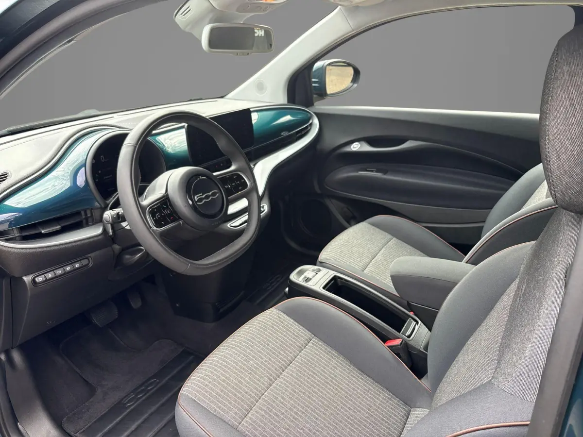 Icon 42 kWh | Navigatie | Stoelverwarming | Parkeersensoren Voor + achter | Camera | Apple carplay/Andoird Auto |