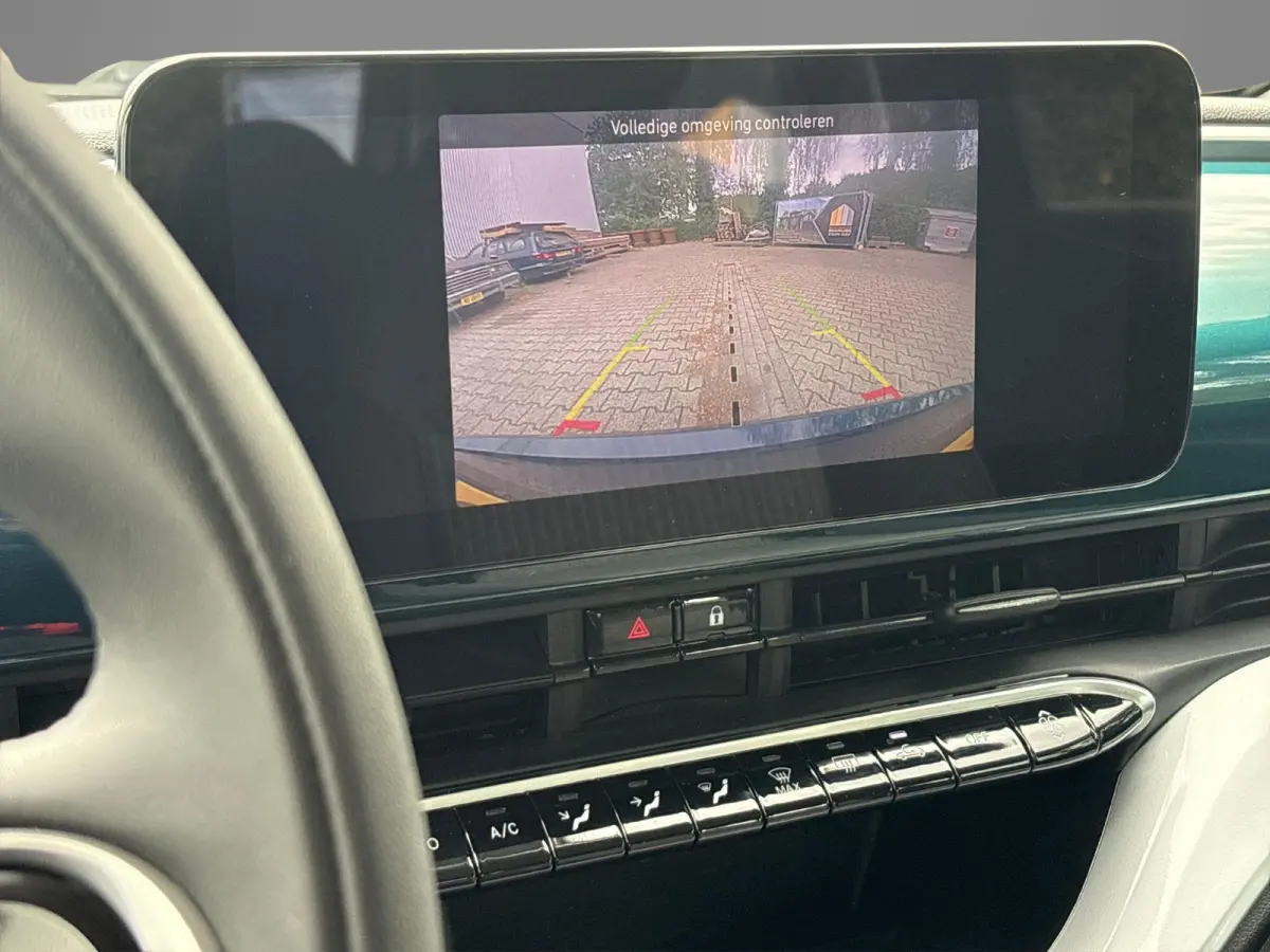 Icon 42 kWh | Navigatie | Stoelverwarming | Parkeersensoren Voor + achter | Camera | Apple carplay/Andoird Auto |