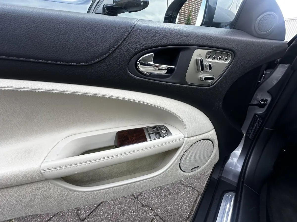 XKR 5.0 V8 S/C Convertible