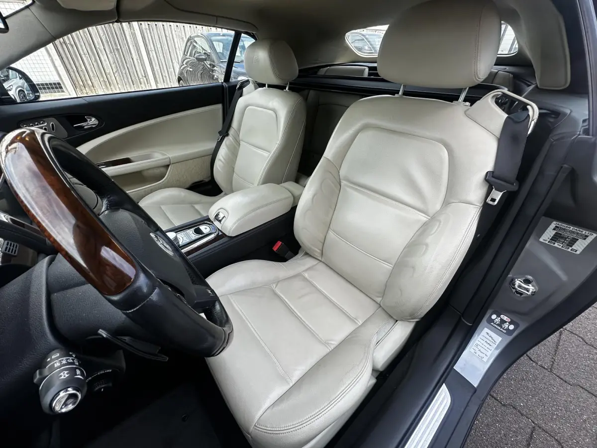 XKR 5.0 V8 S/C Convertible