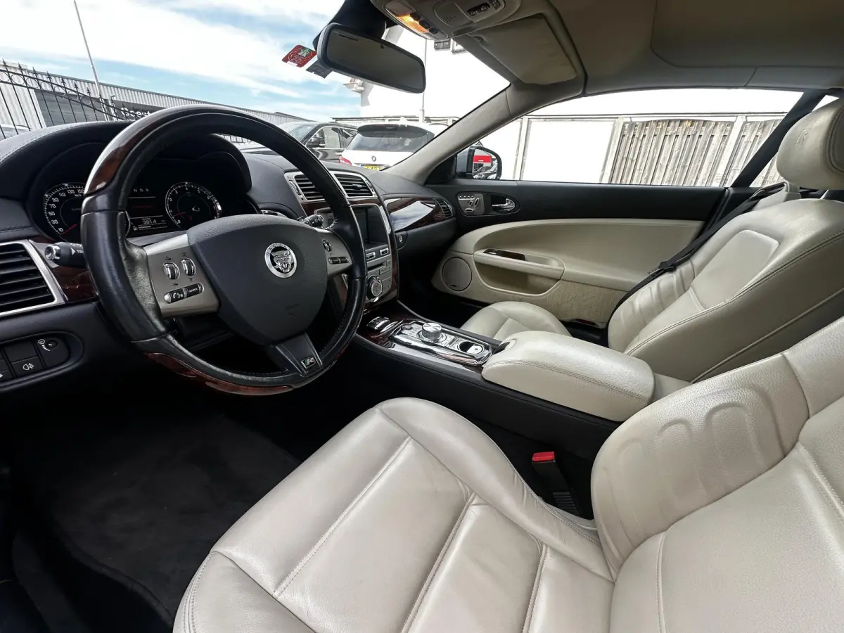XKR 5.0 V8 S/C Convertible
