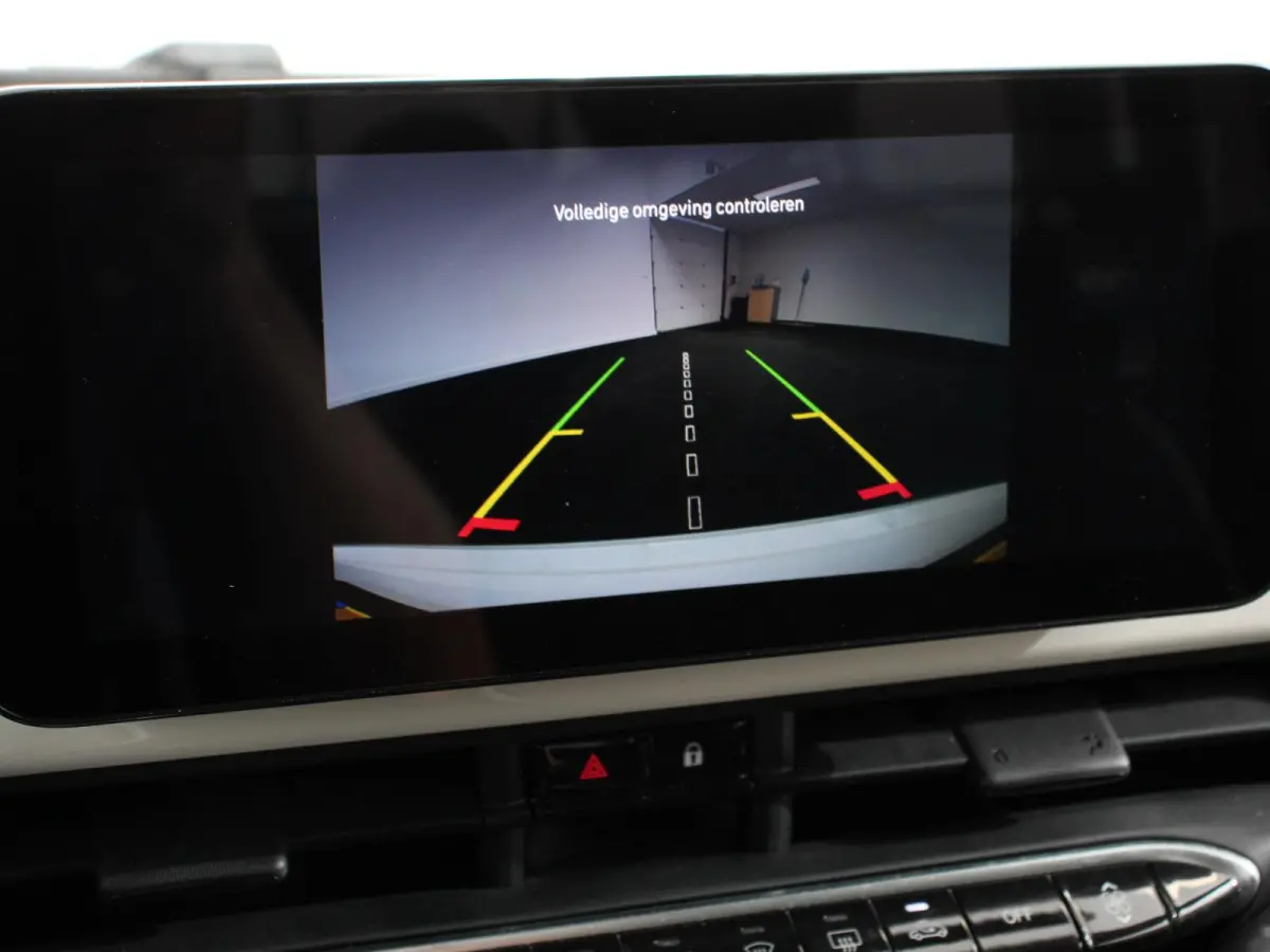 Berline 42 kWh Automaat Climate control Cruise control Achteruitrijcamera Led Navigatie Apple Carplay/ Android Auto