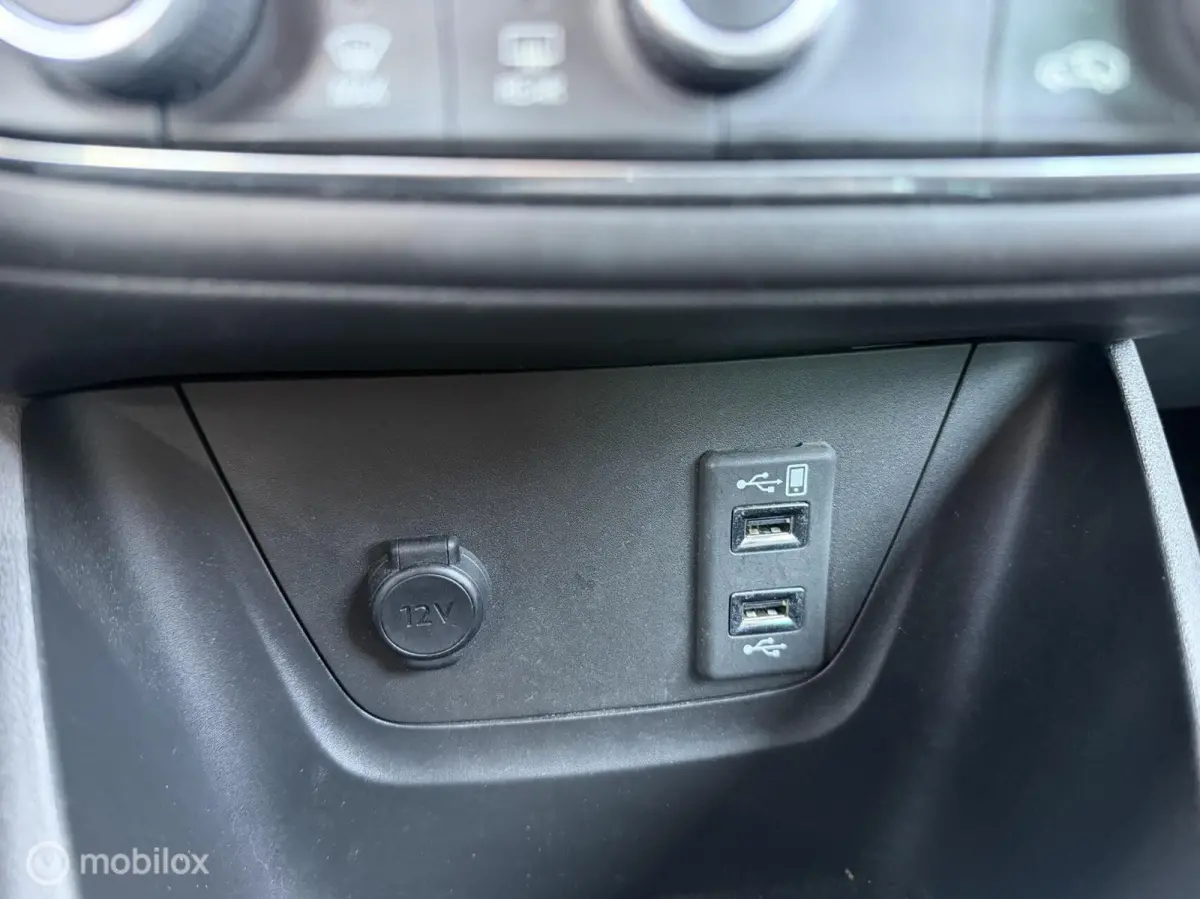 1.2 Turbo Innovation AUTOMAAT / NAVI /TREKHAAK