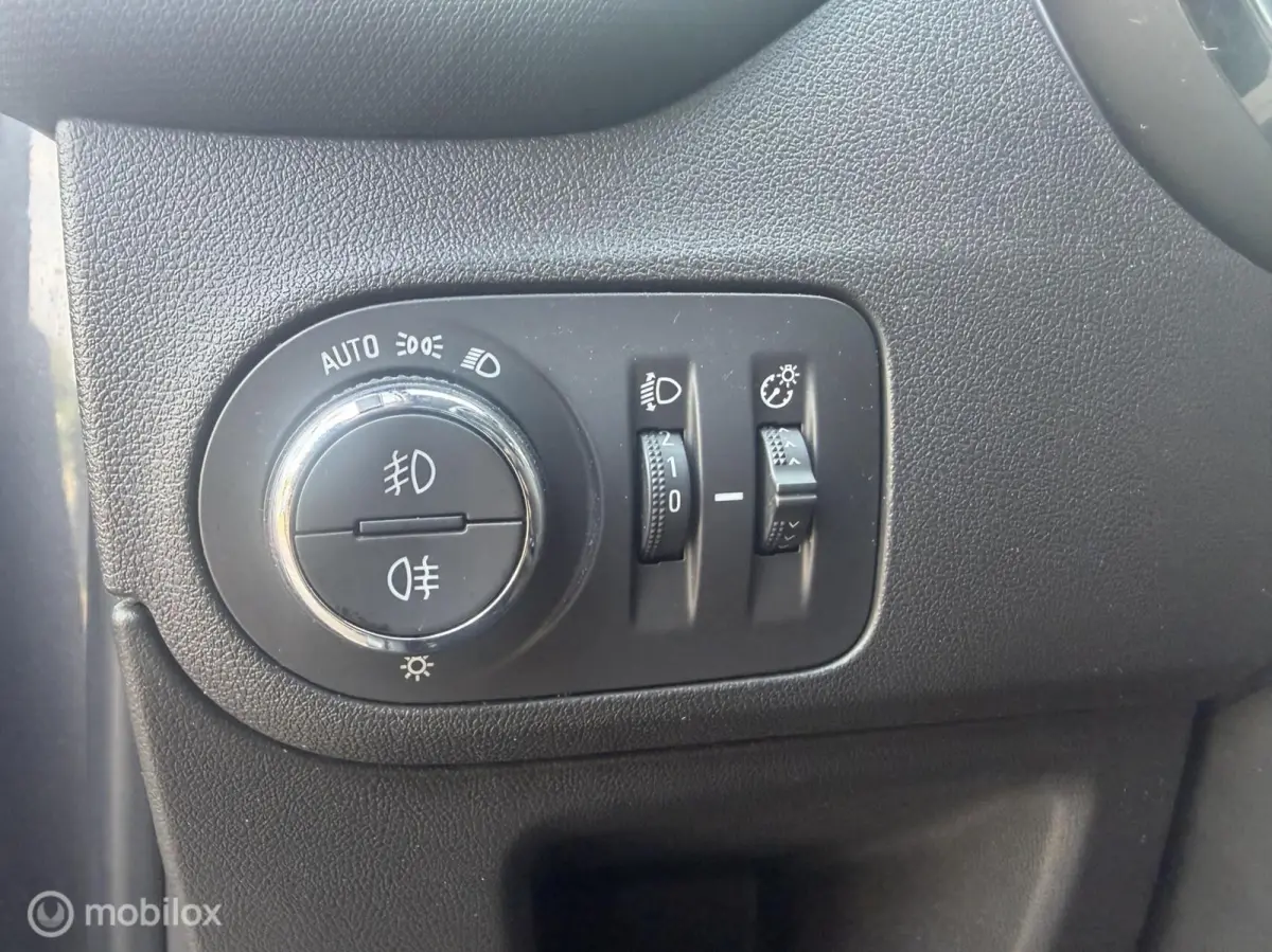 1.2 Turbo Innovation AUTOMAAT / NAVI /TREKHAAK