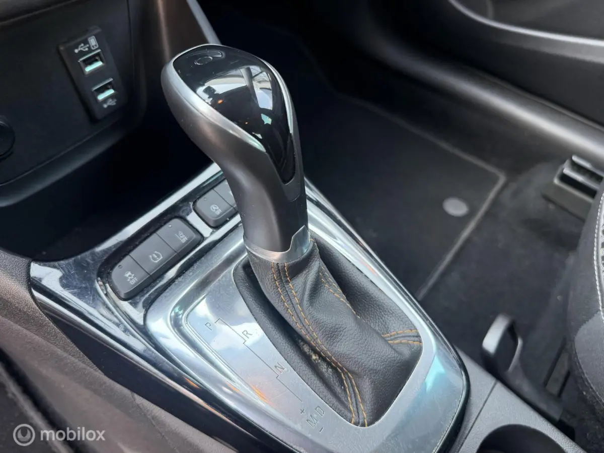 1.2 Turbo Innovation AUTOMAAT / NAVI /TREKHAAK
