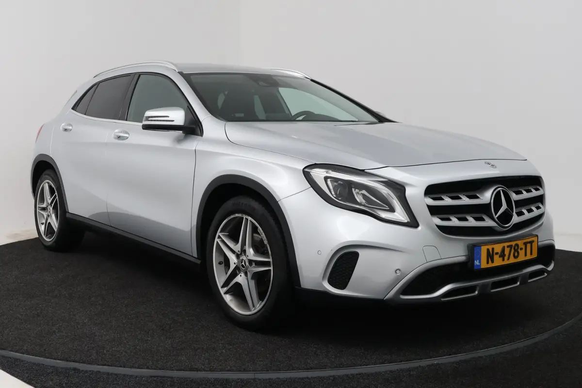 180 Sport Edition (STOELVERWARMING, NAVIGATIE, LED, SPORTSTOELEN, GOED ONDERHOUDEN)