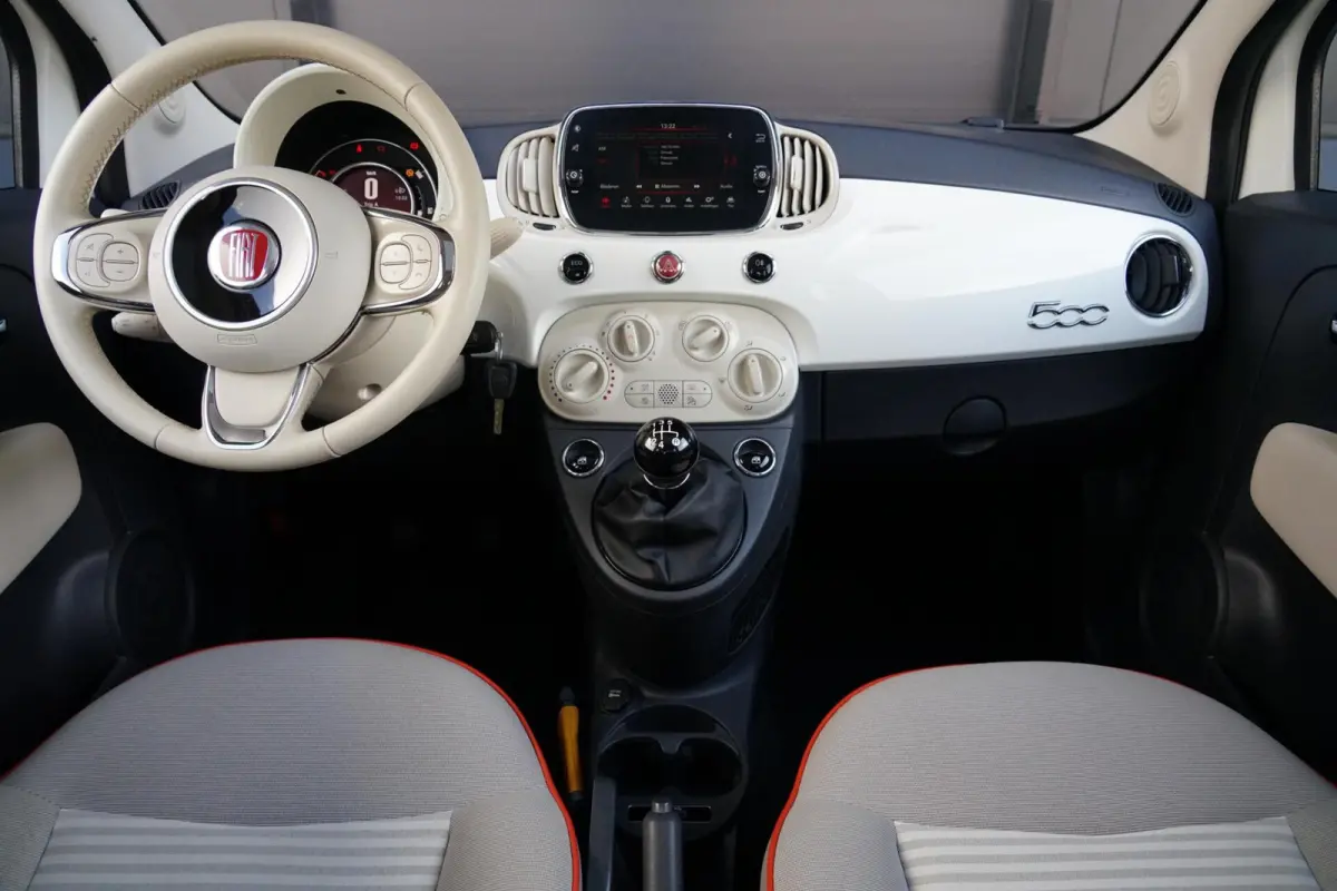 0.9 TwinAir Turbo Anniversario, NL, CarPlay, cruise