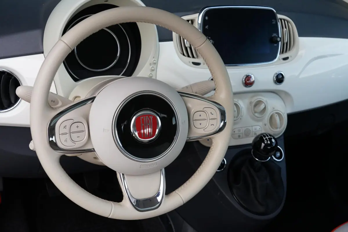 0.9 TwinAir Turbo Anniversario, NL, CarPlay, cruise