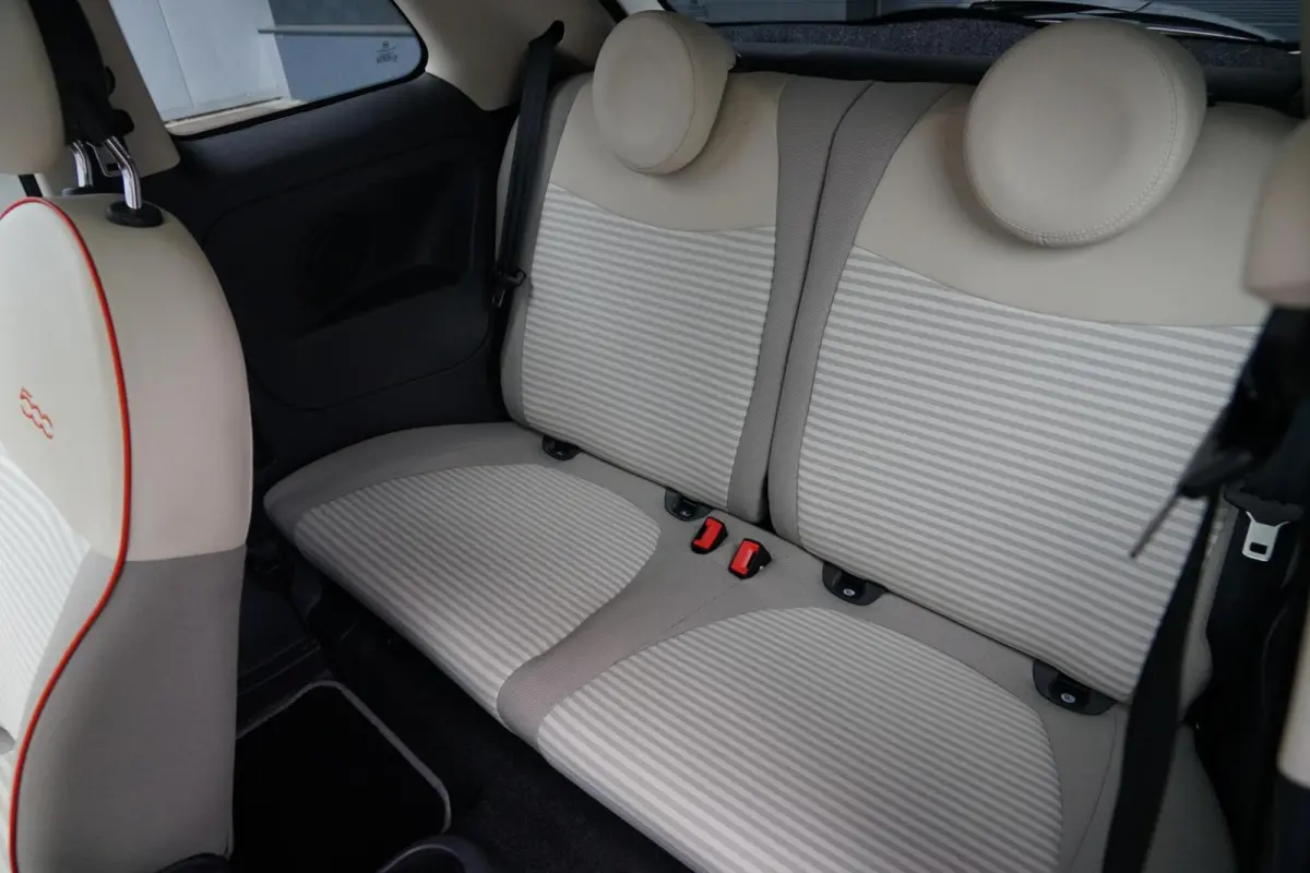 0.9 TwinAir Turbo Anniversario, NL, CarPlay, cruise