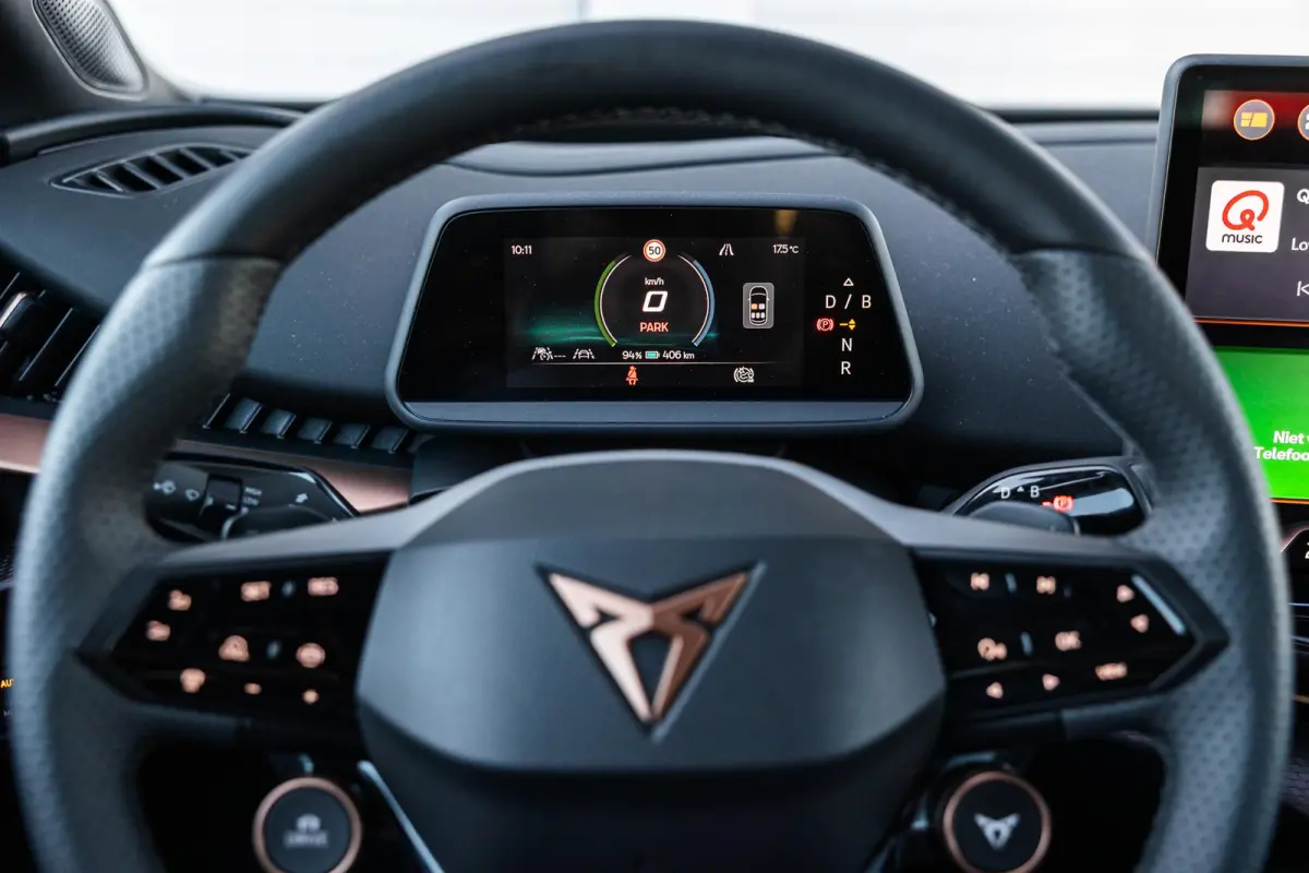 286pk Business 82 kWh | Sportstoelen | Apple Carplay/Android Auto | Adaptive Cruise