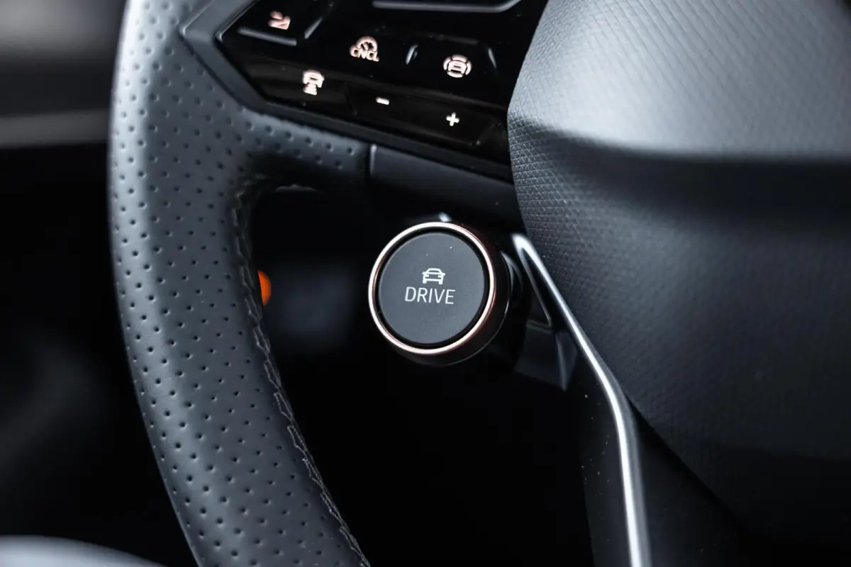 286pk Business 82 kWh | Sportstoelen | Apple Carplay/Android Auto | Adaptive Cruise