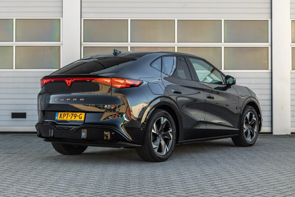 286pk Business 82 kWh | Sportstoelen | Apple Carplay/Android Auto | Adaptive Cruise