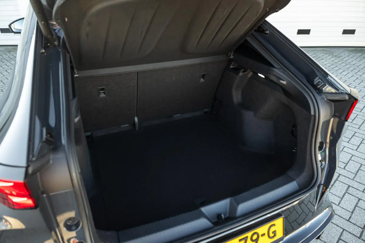 286pk Business 82 kWh | Sportstoelen | Apple Carplay/Android Auto | Adaptive Cruise