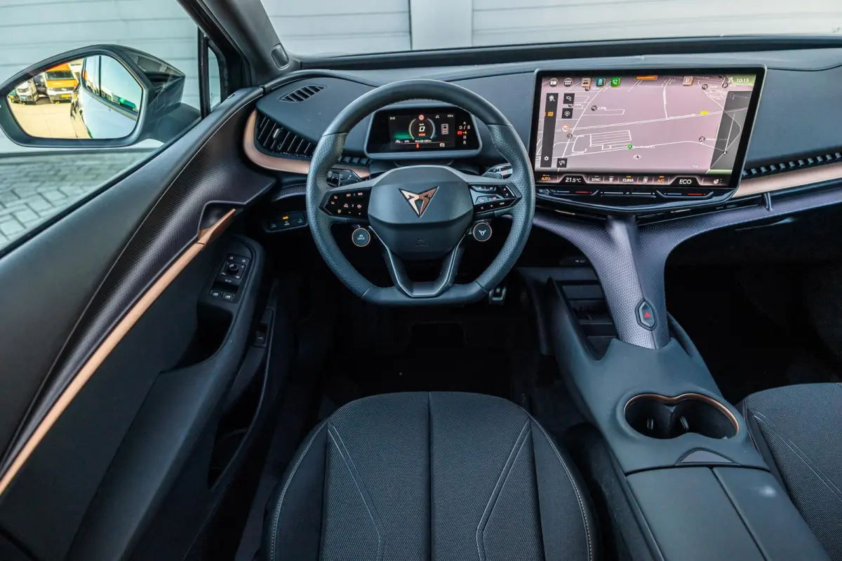 286pk Business 82 kWh | Sportstoelen | Apple Carplay/Android Auto | Adaptive Cruise