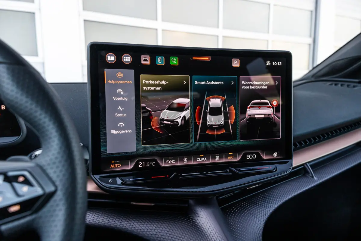 286pk Business 82 kWh | Sportstoelen | Apple Carplay/Android Auto | Adaptive Cruise