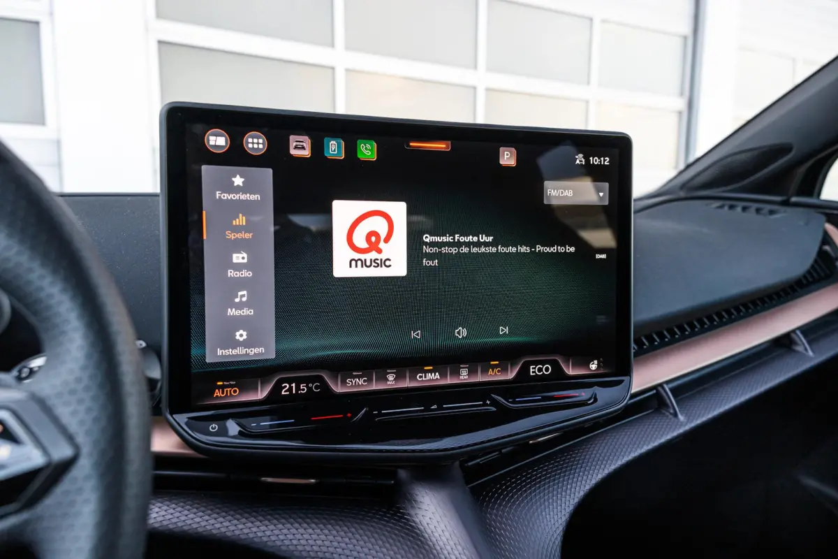 286pk Business 82 kWh | Sportstoelen | Apple Carplay/Android Auto | Adaptive Cruise