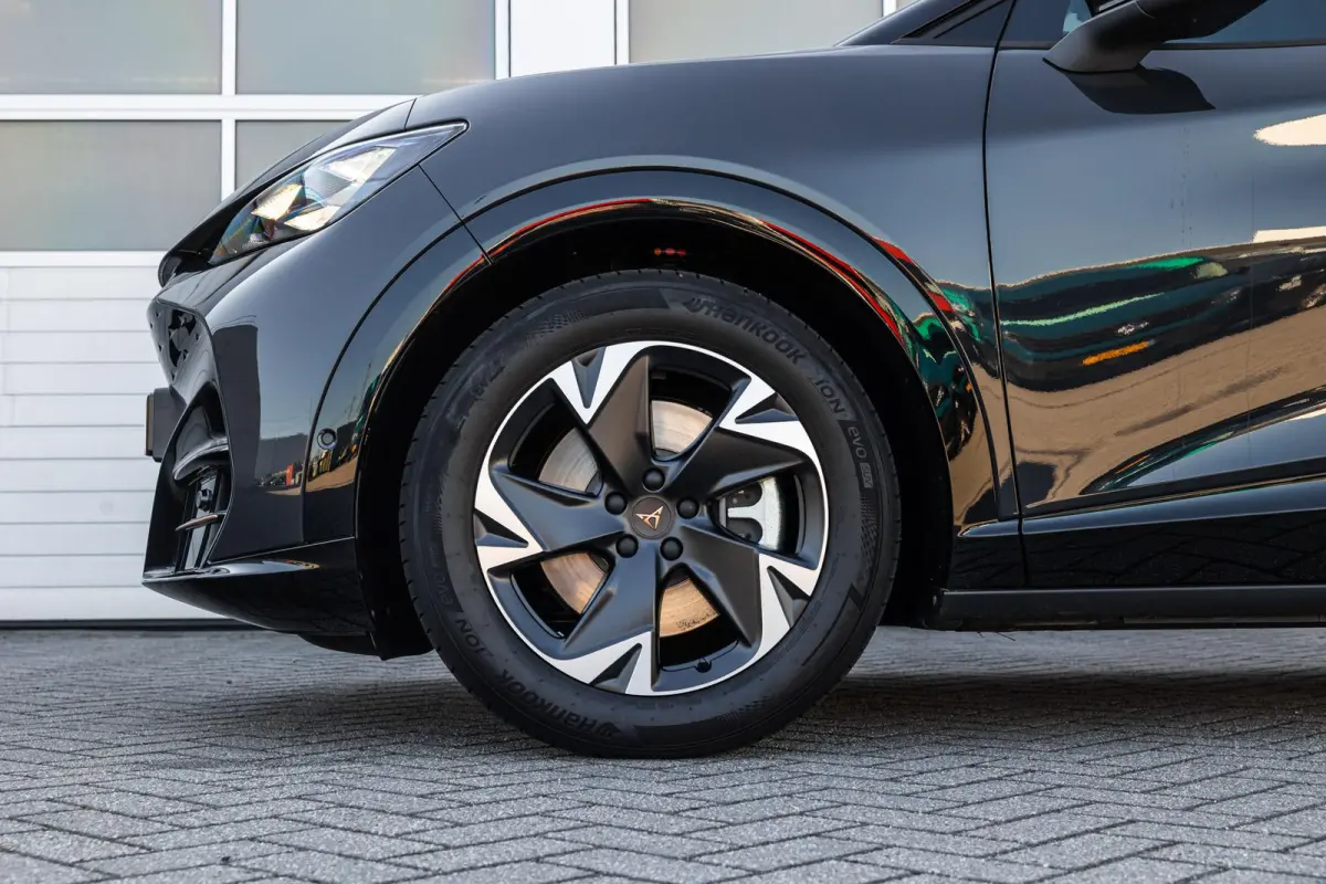 286pk Business 82 kWh | Sportstoelen | Apple Carplay/Android Auto | Adaptive Cruise