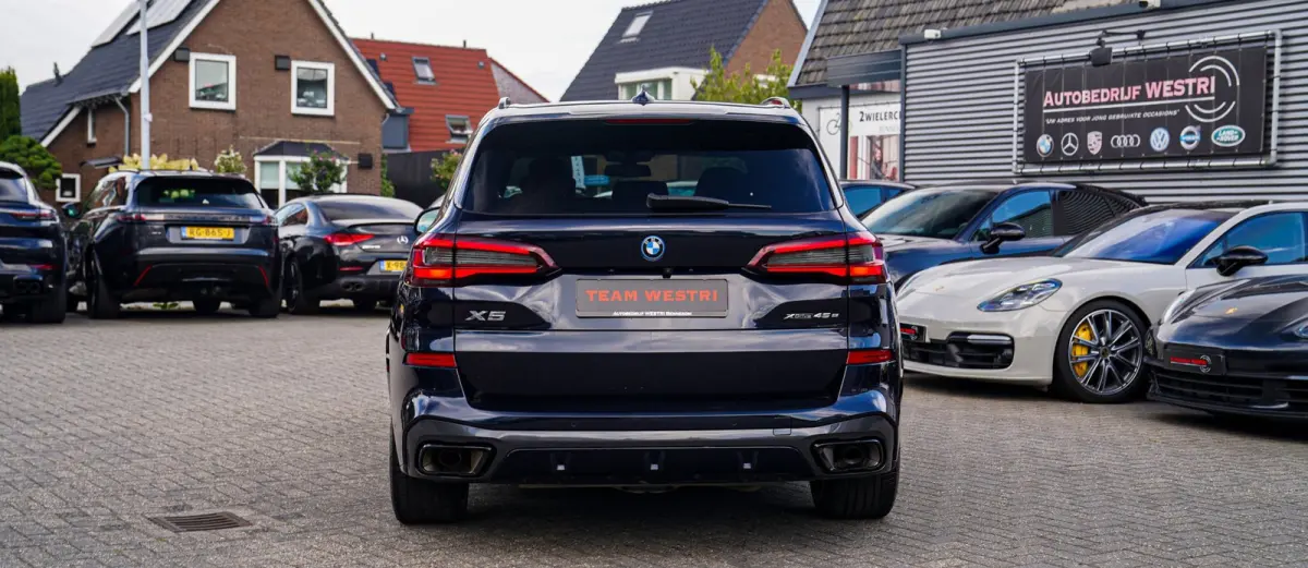 XDrive45e High Executive | Panorama | Harman/Kardon | Driving Assisted | Trekhaak | 22 inch | HuD | Head up Display