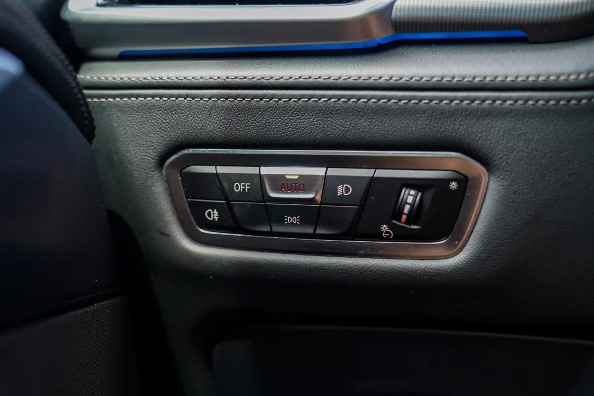 XDrive45e High Executive | Panorama | Harman/Kardon | Driving Assisted | Trekhaak | 22 inch | HuD | Head up Display
