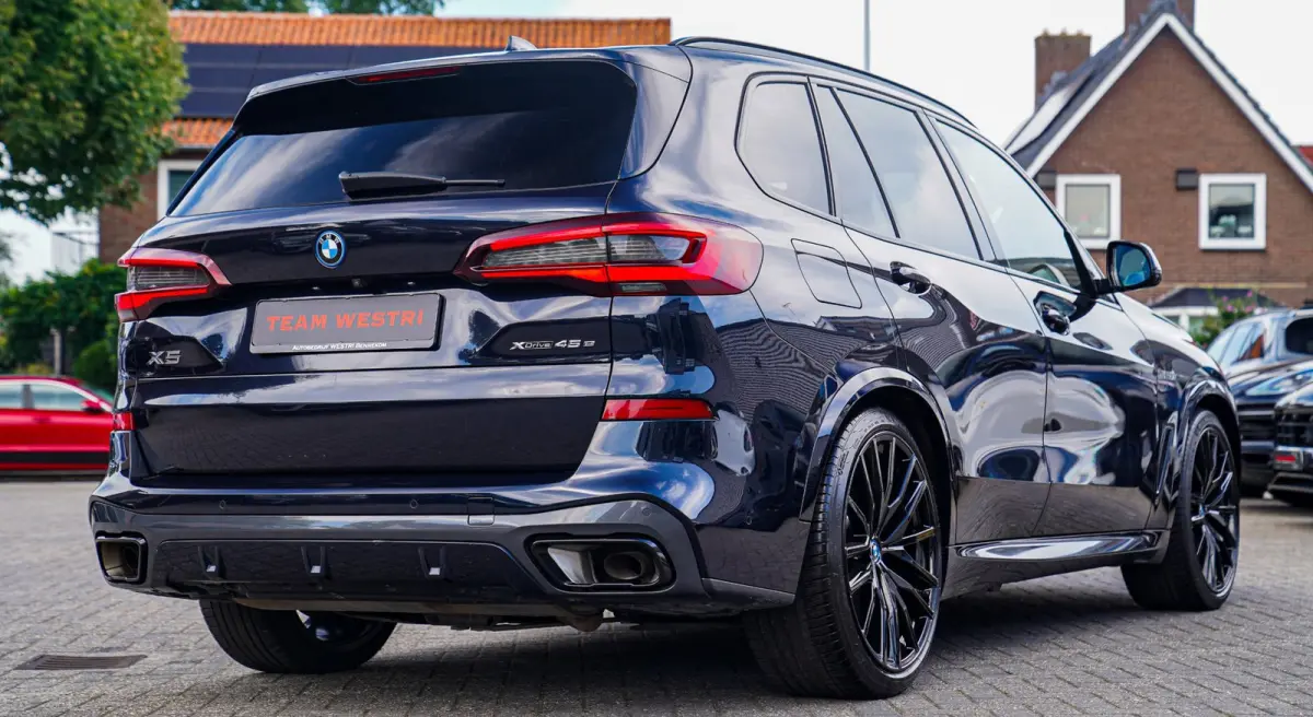 XDrive45e High Executive | Panorama | Harman/Kardon | Driving Assisted | Trekhaak | 22 inch | HuD | Head up Display
