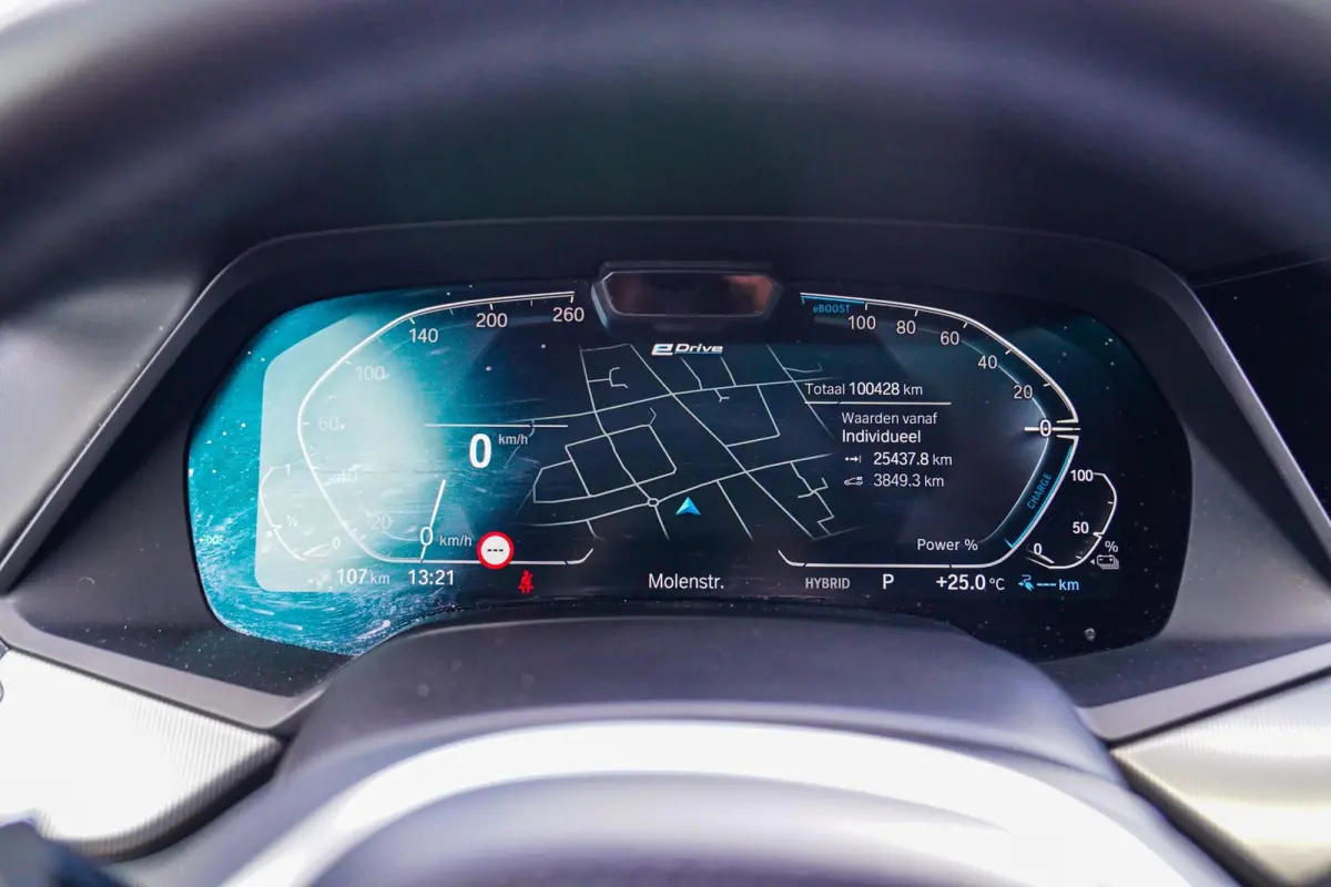 XDrive45e High Executive | Panorama | Harman/Kardon | Driving Assisted | Trekhaak | 22 inch | HuD | Head up Display