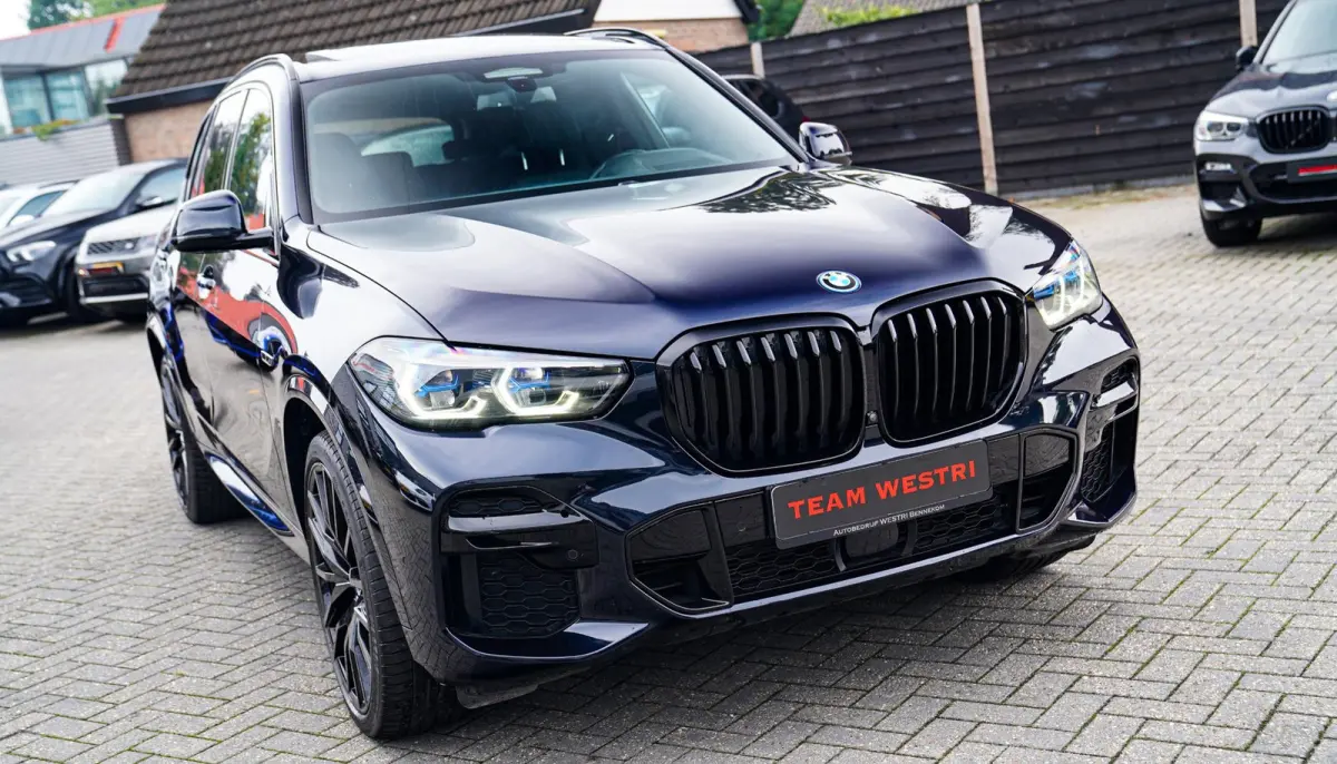 XDrive45e High Executive | Panorama | Harman/Kardon | Driving Assisted | Trekhaak | 22 inch | HuD | Head up Display