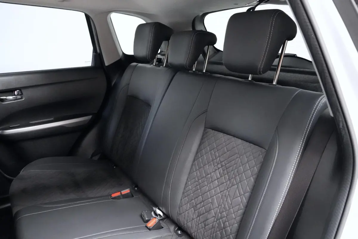 1.4 Boosterjet Style Automaat 140 PK | Pano-dak | CarPlay | Acc | Camera | Stoelverwarming | Keyless |
