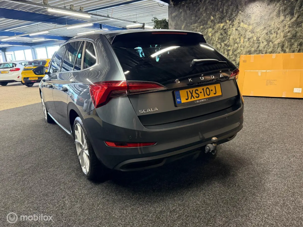 1.0 TSI Business Edition-Camera-116 PK-Carplay