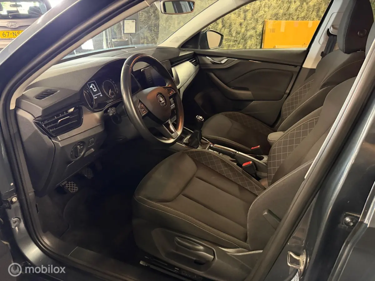 1.0 TSI Business Edition-Camera-116 PK-Carplay