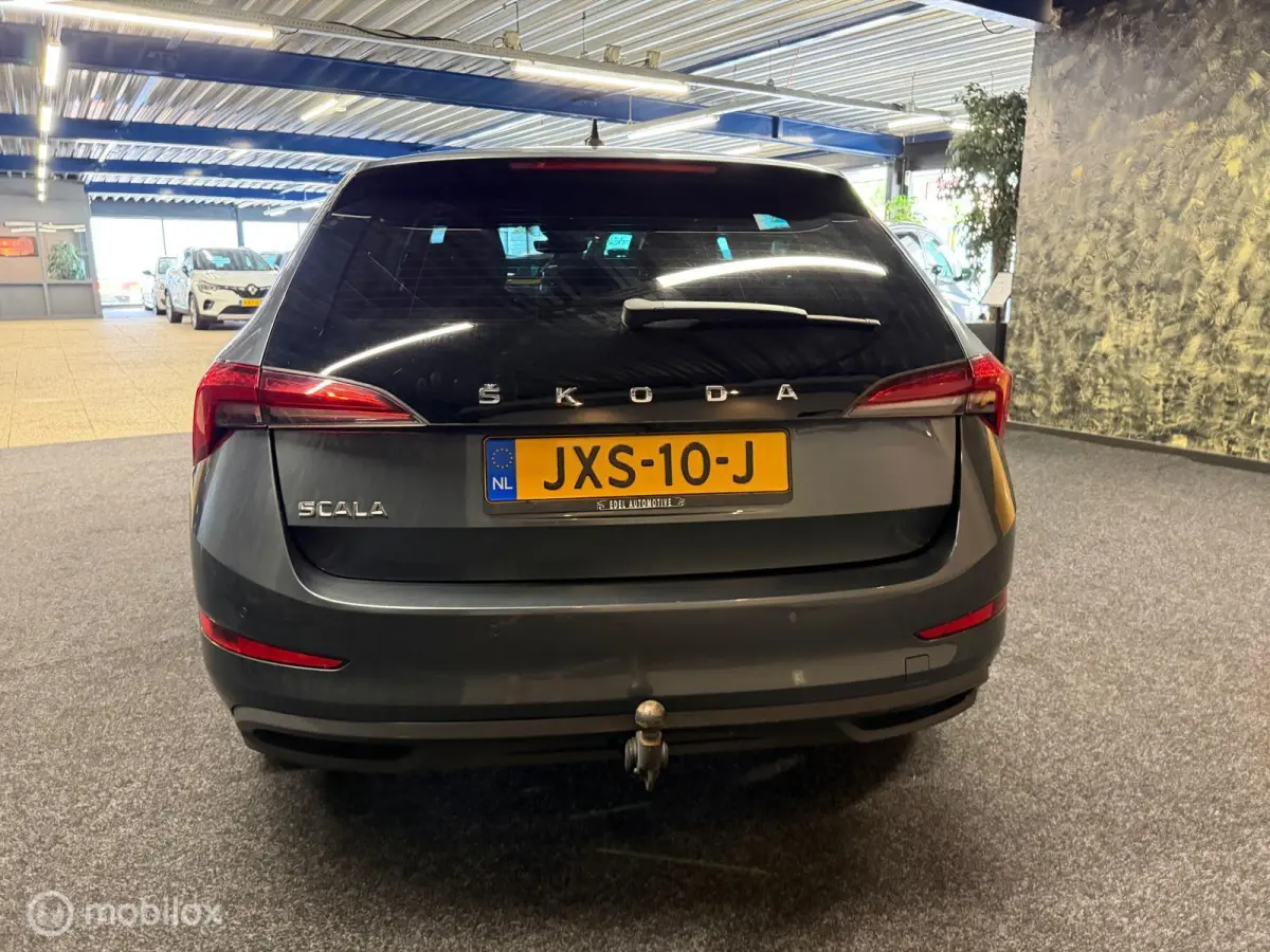 1.0 TSI Business Edition-Camera-116 PK-Carplay