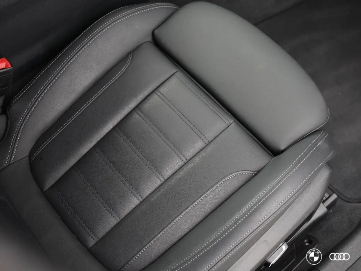 330E xDrive M SPORT 22KW / EL. STOELEN / ACC / HEAD-UP / 360 CAMERA / LEDER / DODEHOEK / 18"