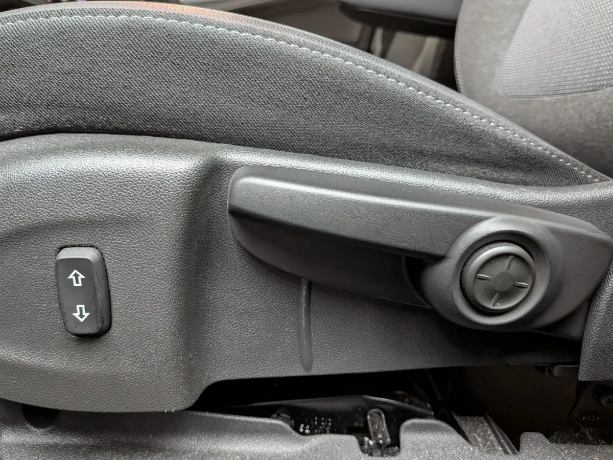 1.2 Turbo Elegance l Camera l Parkeersensoren l Apple Car Play/Android l 16"Lm velgen l Climate Control l DAB | LED |