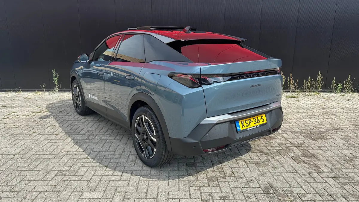 GT | Panoramadak | Stoelmassage Voor | Stoelverwarming Voor en Achter | 360° Camera | Apple Carplay / Android Auto | Draadloze Telefoonlader| Elektrische Achterklep | Adaptive Cruise Contro