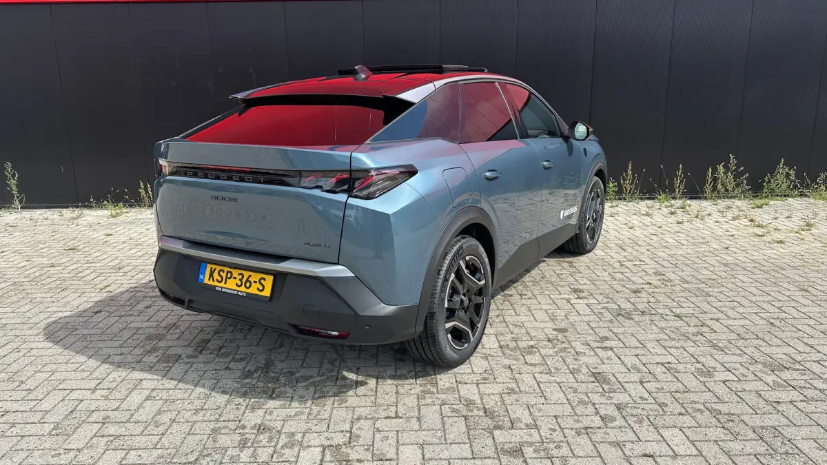 GT | Panoramadak | Stoelmassage Voor | Stoelverwarming Voor en Achter | 360° Camera | Apple Carplay / Android Auto | Draadloze Telefoonlader| Elektrische Achterklep | Adaptive Cruise Contro