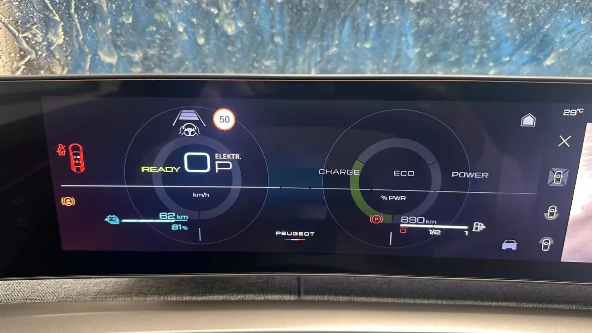 GT | Panoramadak | Stoelmassage Voor | Stoelverwarming Voor en Achter | 360° Camera | Apple Carplay / Android Auto | Draadloze Telefoonlader| Elektrische Achterklep | Adaptive Cruise Contro