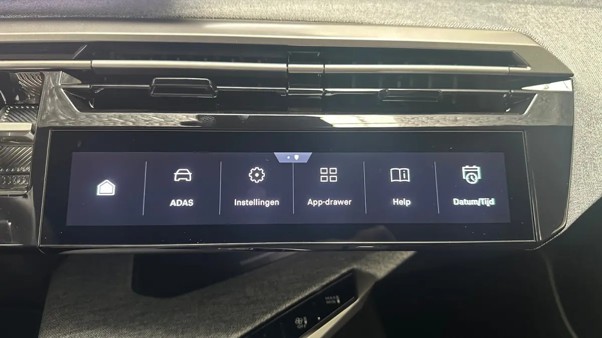 GT | Panoramadak | Stoelmassage Voor | Stoelverwarming Voor en Achter | 360° Camera | Apple Carplay / Android Auto | Draadloze Telefoonlader| Elektrische Achterklep | Adaptive Cruise Contro