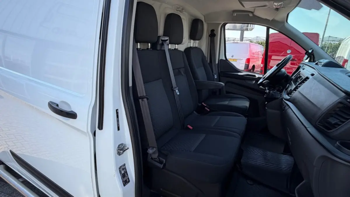 2.0 TDCI 77KW 105PK L2H1 EURO 6 RVS IMPERIAAL/ TREKHAAK 2800KG/ AIRCO/ CRUISE CONTROL/ 100% DEALERONDERHOUDEN