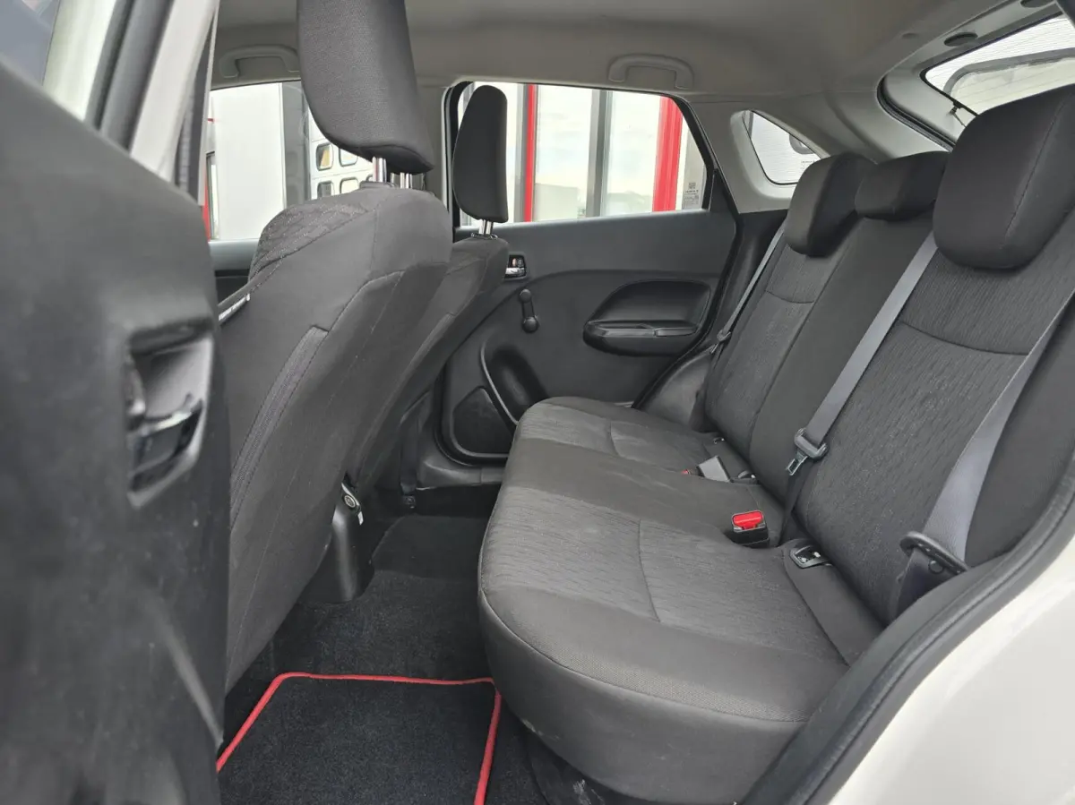 1.2 Exclusive Automaat Xenon/Stoelverw./Airco