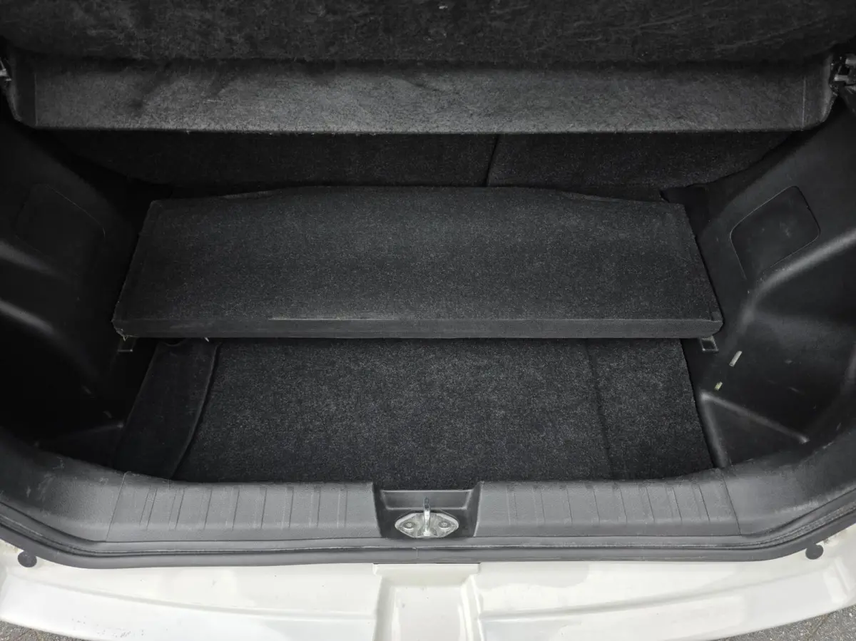 1.2 Exclusive Automaat Xenon/Stoelverw./Airco