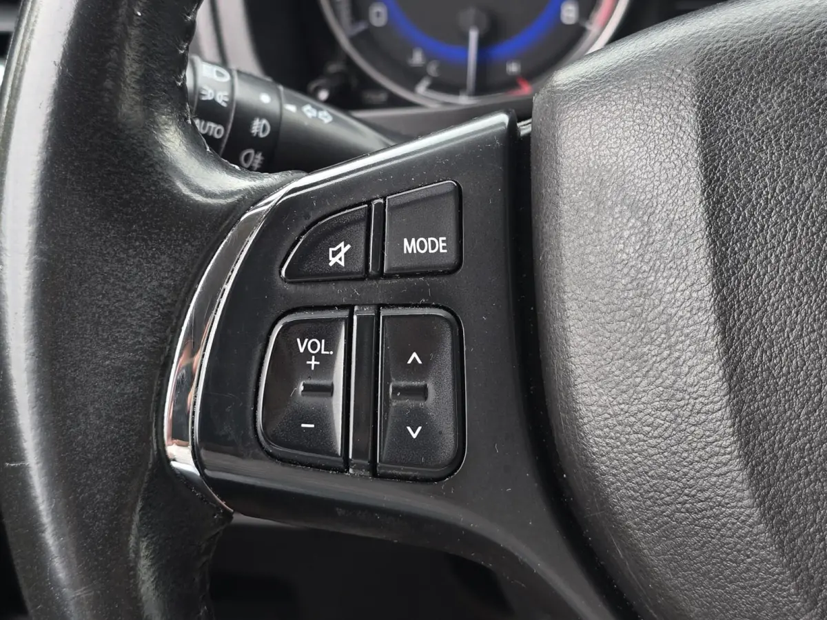 1.2 Exclusive Automaat Xenon/Stoelverw./Airco