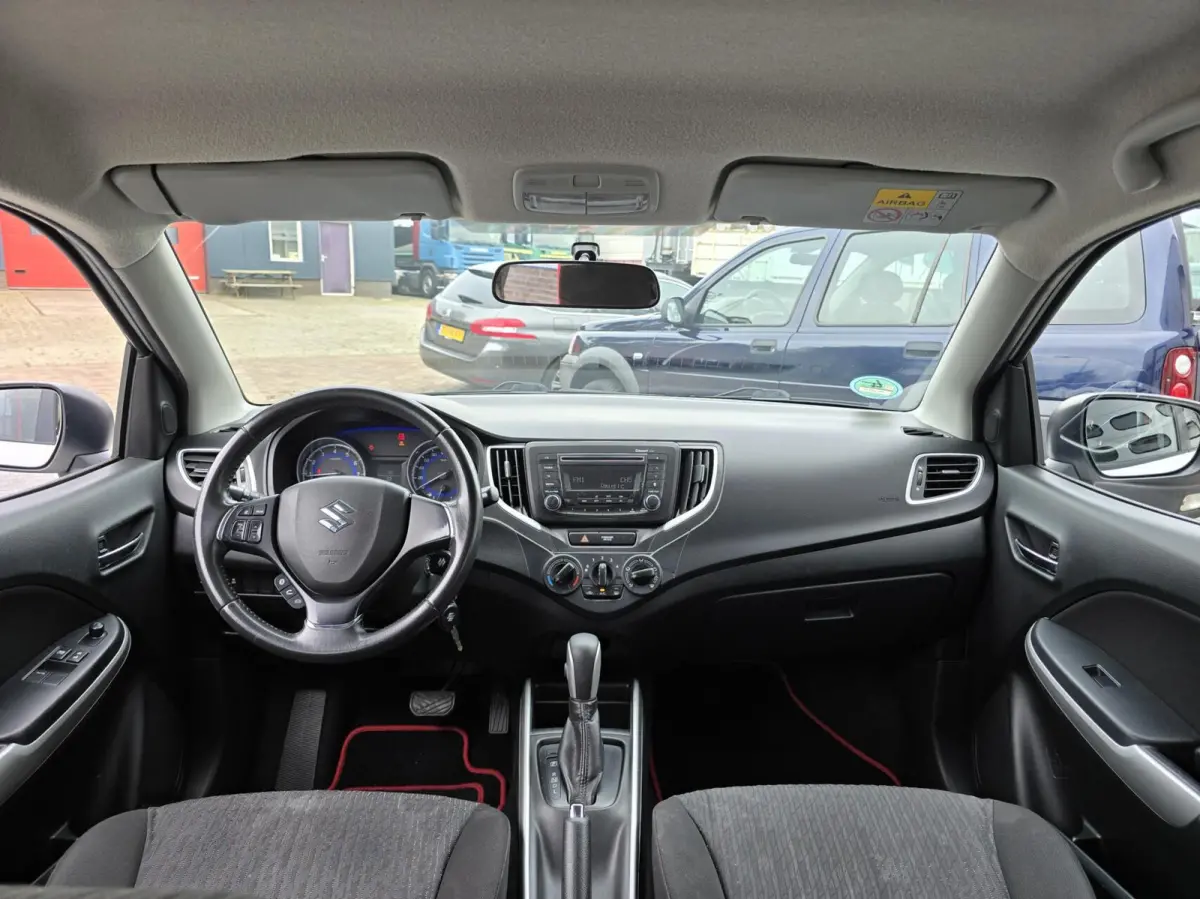 1.2 Exclusive Automaat Xenon/Stoelverw./Airco