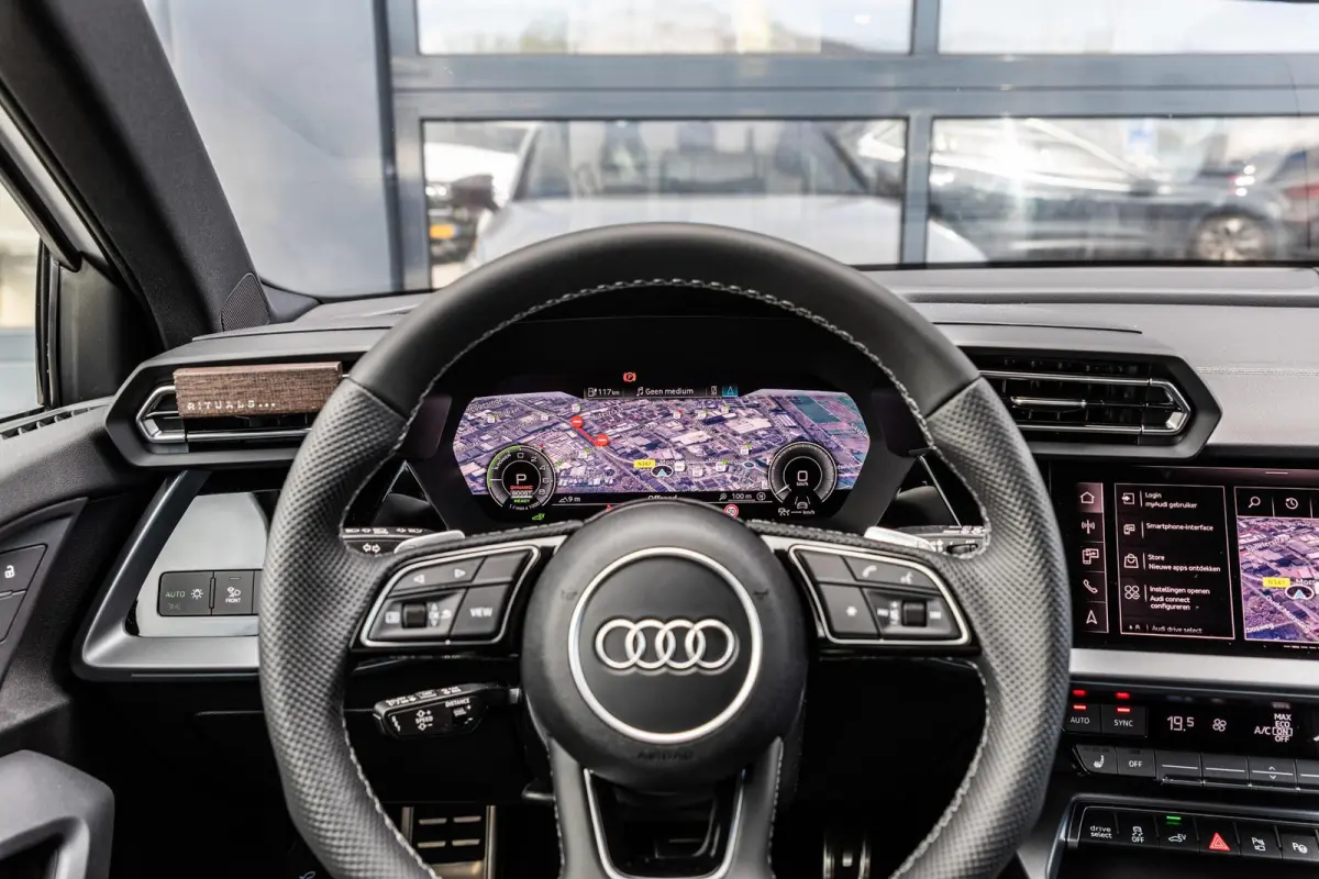 40 TFSIe 204pk S Edition | Panoramadak | 18" Velgen | Adaptive Cruise