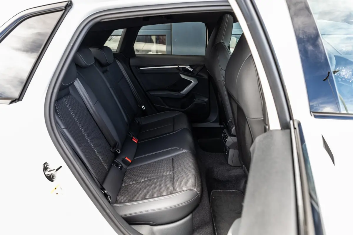 40 TFSIe 204pk S Edition | Panoramadak | 18" Velgen | Adaptive Cruise