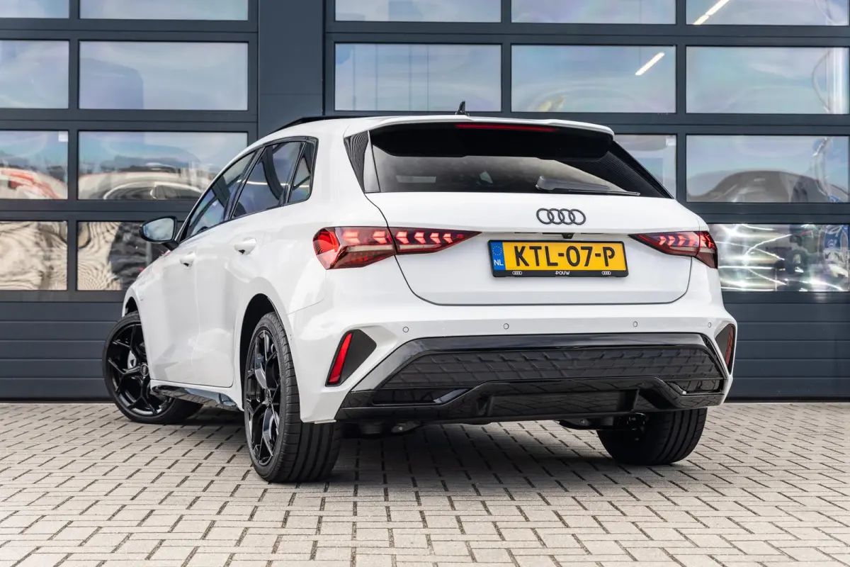 40 TFSIe 204pk S Edition | Panoramadak | 18" Velgen | Adaptive Cruise