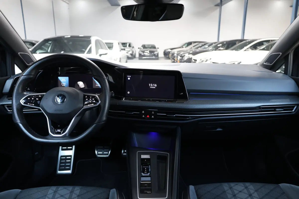 1.5 eTSI R-Line IQ+LED/VIRTUAL/SFEER/ALCANTARA+S.VERWARMING+MASSAGE/18" LMVCAM/ACC/ECC/12 MDN GARANTIE!