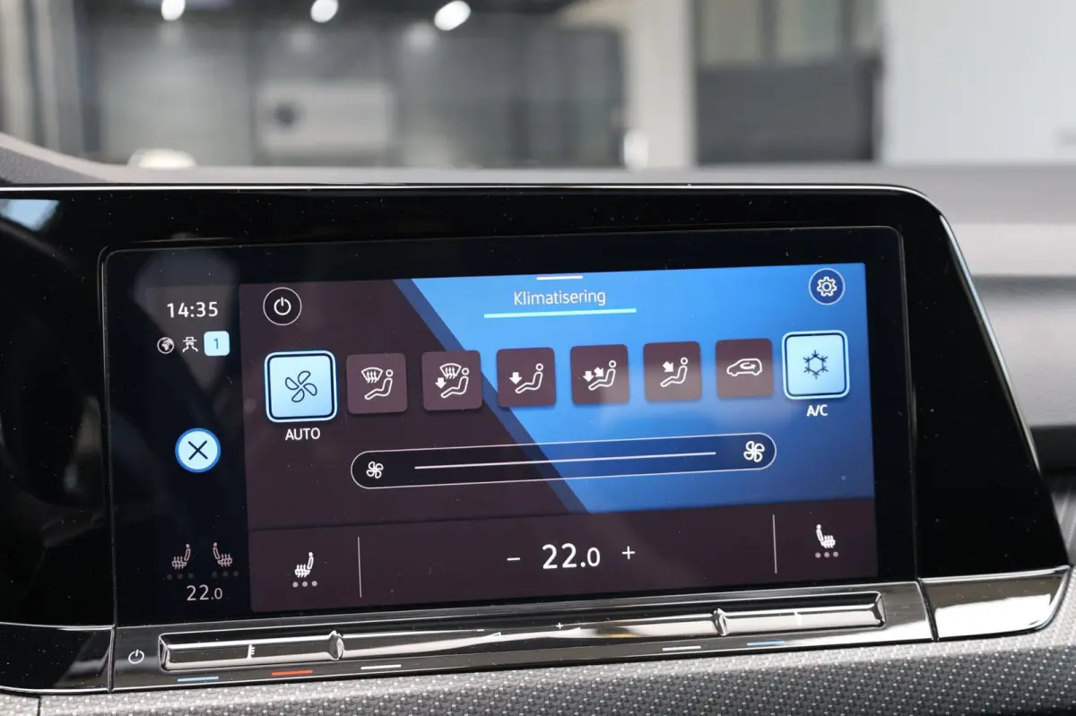 1.5 eTSI R-Line IQ+LED/VIRTUAL/SFEER/ALCANTARA+S.VERWARMING+MASSAGE/18" LMVCAM/ACC/ECC/12 MDN GARANTIE!